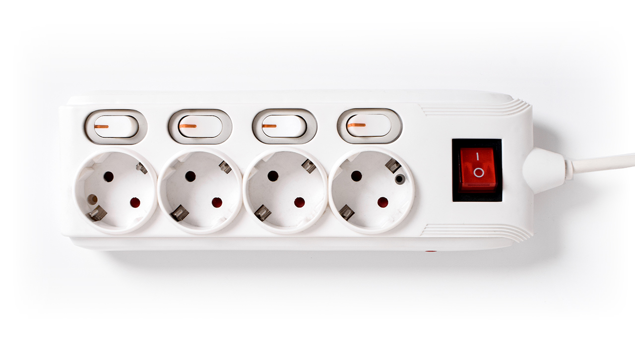 Regleta eléctrica con interruptores individuales